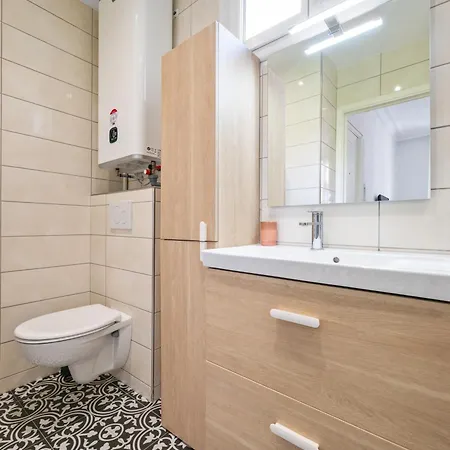 Pink Palace - Quartier Authentique Liberation