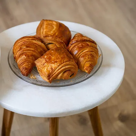 Pink Palace - Quartier Authentique Liberation Apartment *